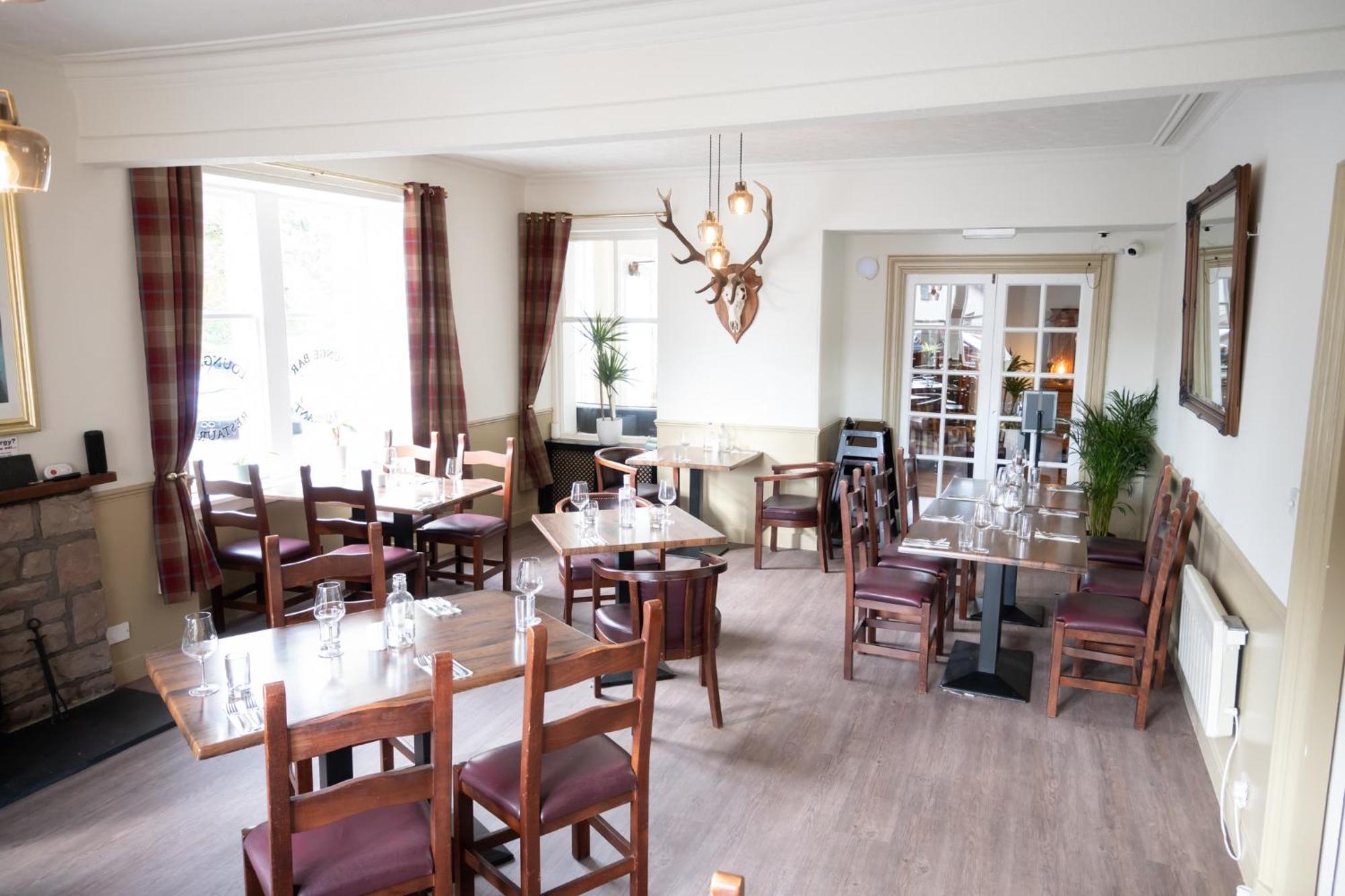 Ord Arms Hotel Muir of Ord Bagian luar foto